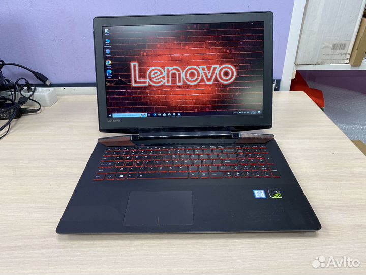 Игровой ноутбук Lenovo Y700-15ISK