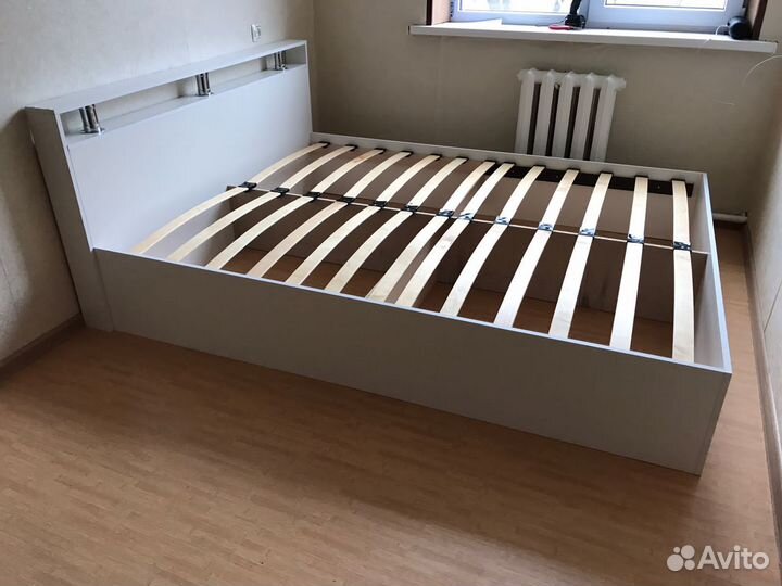 Кровать двухспальная