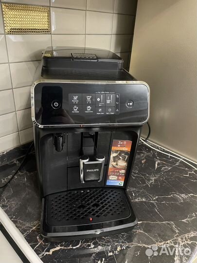 Кофемашина Philips EP2030/10 Series 2200 LatteGo