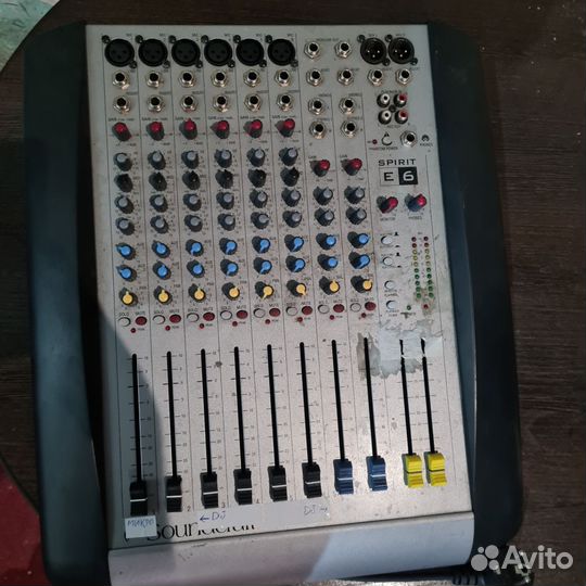 Микшерный пульт Soundcraft Spirit E6