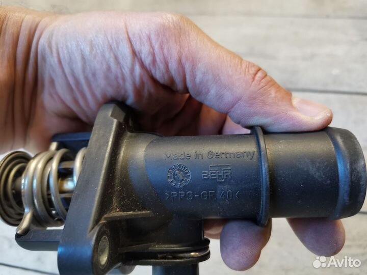 Термостат Skoda Octavia 1.6, BFQ (06A121114)