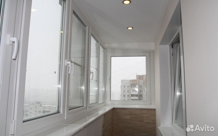 Остекление балкона профессионально