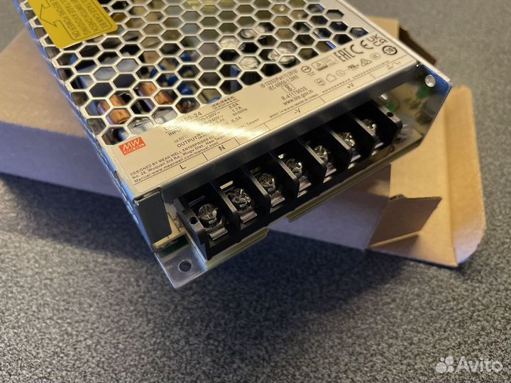 Блок питания LRS-150-24