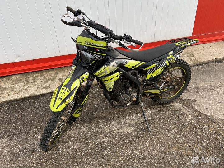 Мотоцикл regulmoto ZR-250