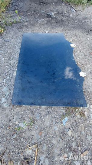 Заднее правое стекло Honda