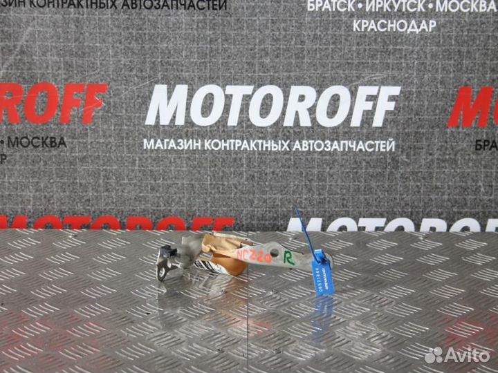 Шарнир капота Тойота Раум NCZ20 R А398