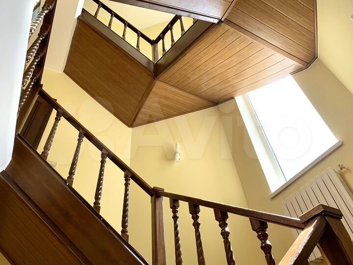 Дом 286,1 м² на участке 6,2 сот.