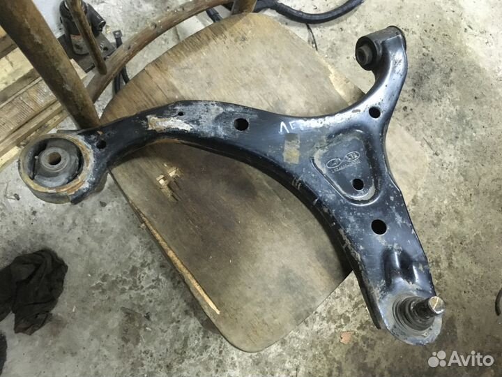 Рычаг передний левый Киа Соренто 2