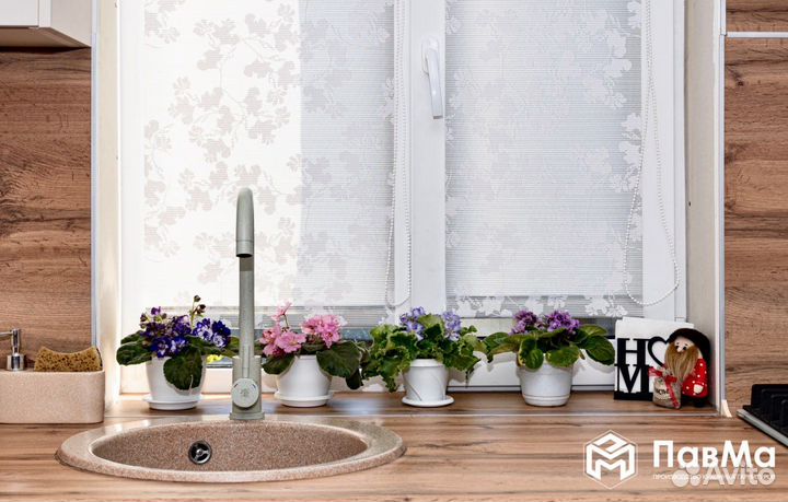 Дизайнерские кухонные гарнитуры 310*121