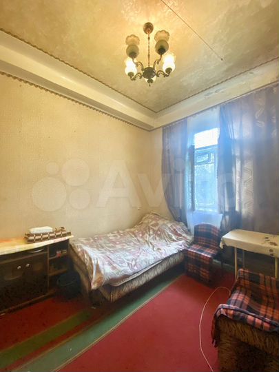 Комната 16,3 м² в > 9-к., 2/4 эт.