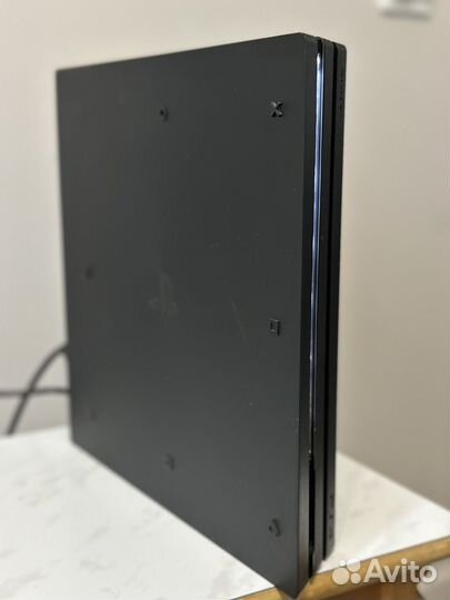 Sony PS4 Pro CUH-7208В