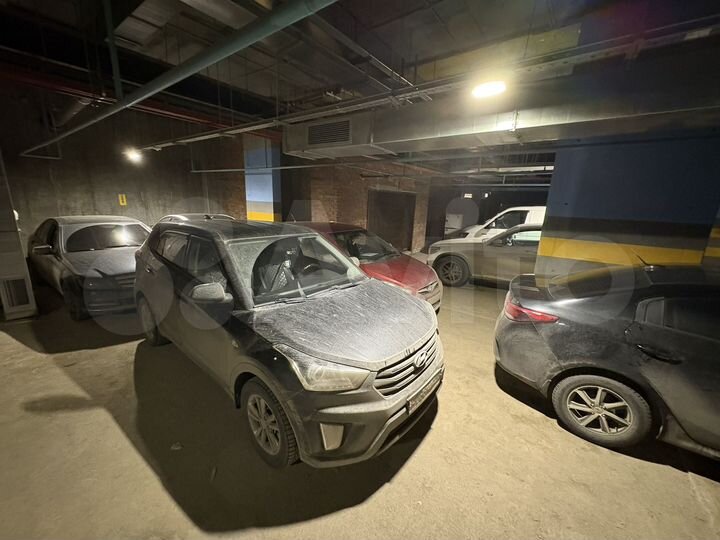 Машиноместо, 13 м²