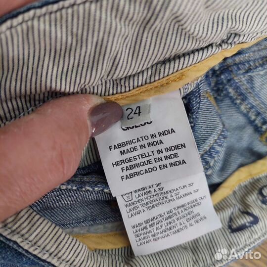 Шорты джинсовые Guess