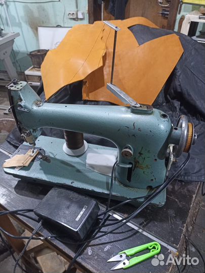 Швейная машина бу