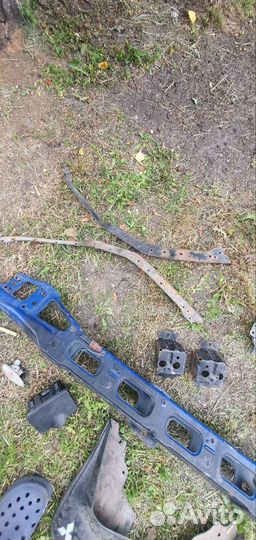 Запчасти mitsubishi Airtrek(Outlander 1 поколение)