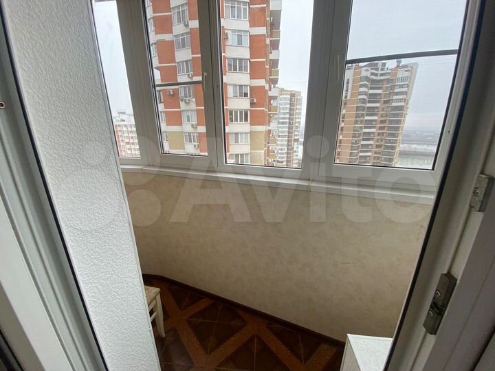 1-к. квартира, 42 м², 16/21 эт.