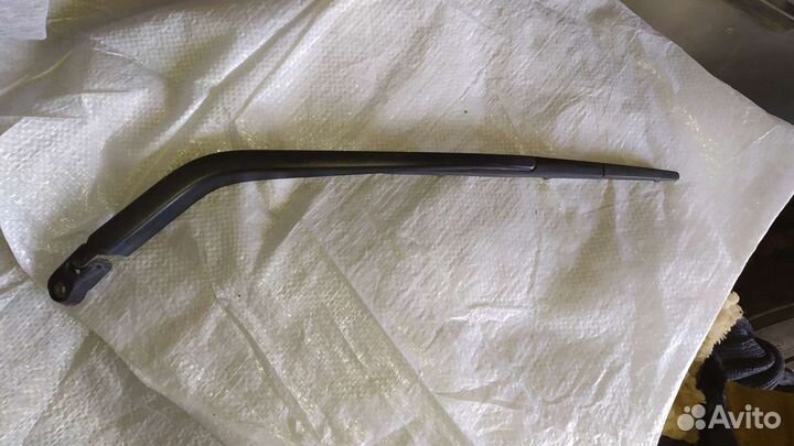 Дворник задней двери Honda Mobilio Spike GK2