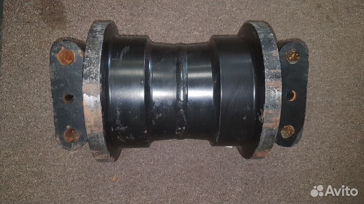 Каток для Komatsu PC 200/220/300