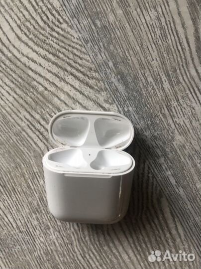 Кейс для airpods 1 оригинал сломанный