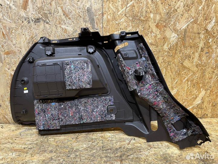 Обшивка отсека багажника правая нижняя Opel Mokka