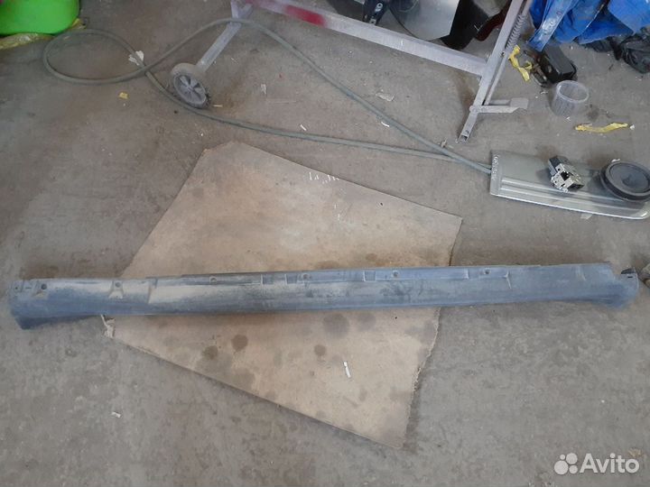 Жук Nissan Juke порог левый.76851-1ka6a