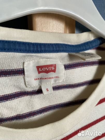 Свитшоты levis