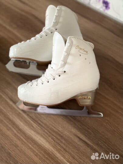 Фигурные коньки edea 215 overture