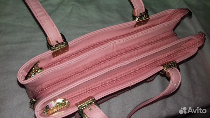 Сумочка на весну и лето пресс кожа новая