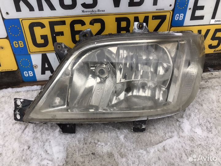 Фара левая Mercedes Benz S-p-r-i-n-t-e-r