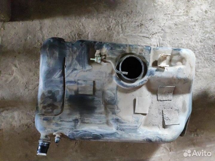 Бак топливный Hyundai Акцент седан G4EC-G 2009