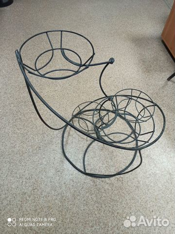 Подставка для цветов напольная металлическая