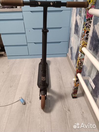 Самокат schulz 200 pro black