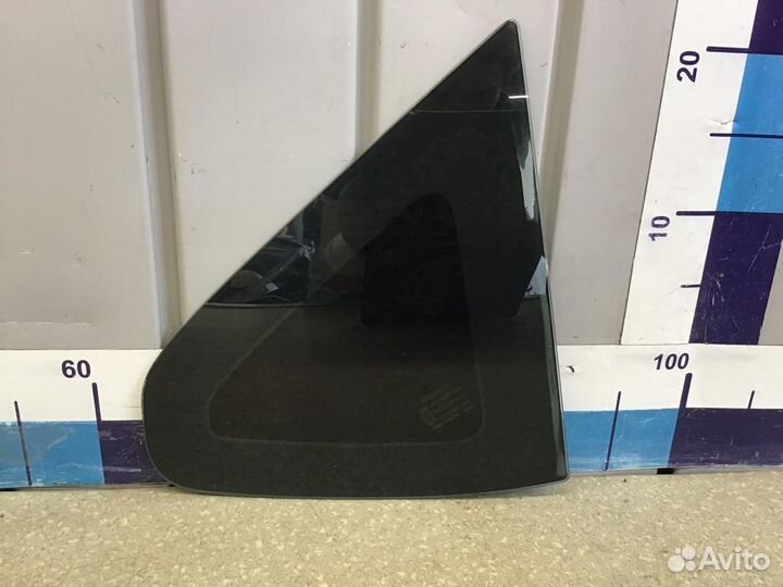 Стекло кузовное глухое правое Nissan Qashqai (J10)