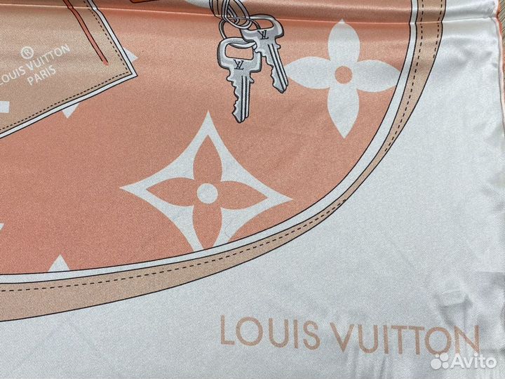 Платок шелковый в конверте с пакетом Louis Vuitton