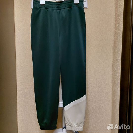 Спортивный костюм женский