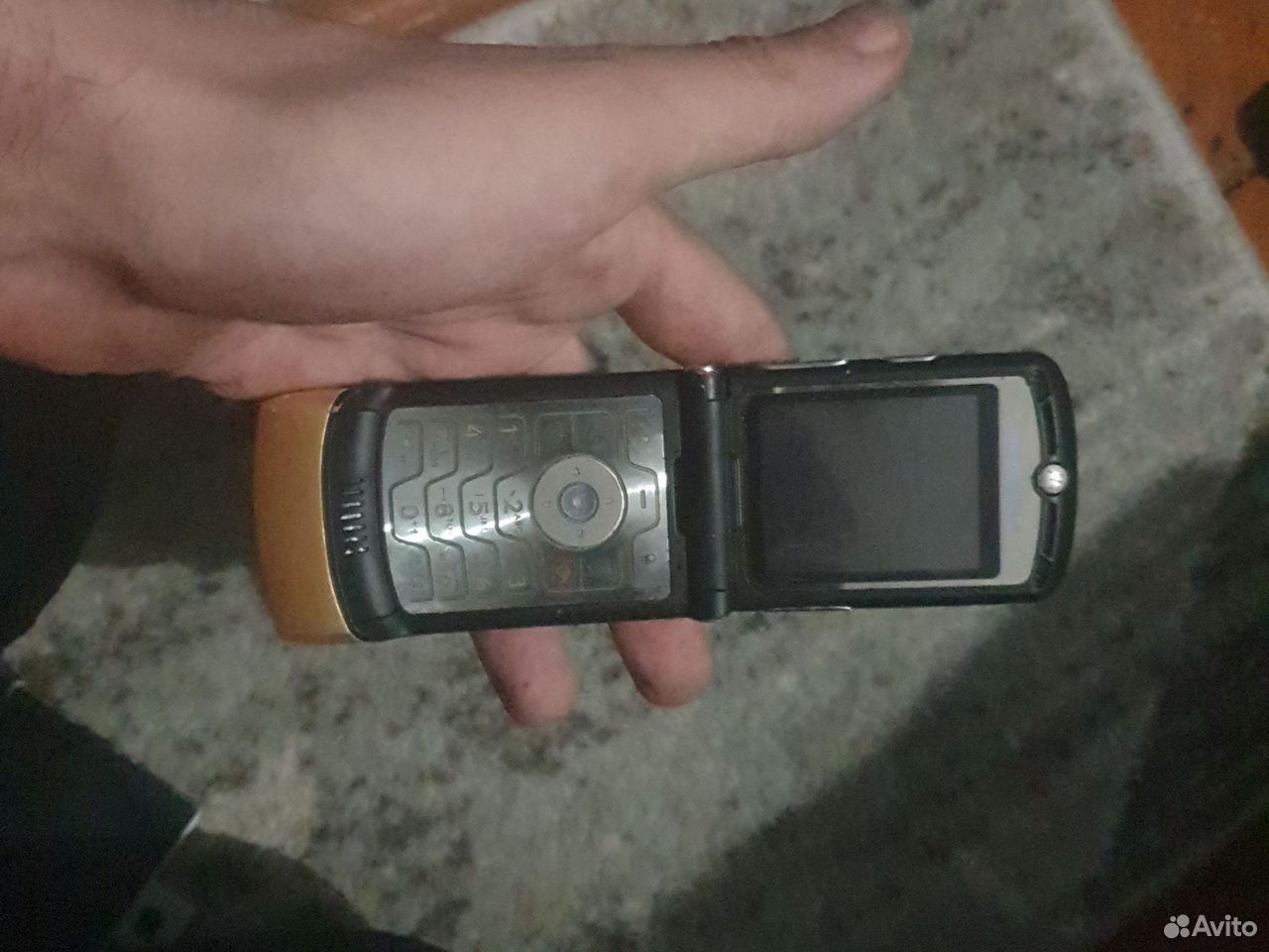 Motorola RAZR V3, 2 SIM купить в Темижбекской по низкой цене с ...