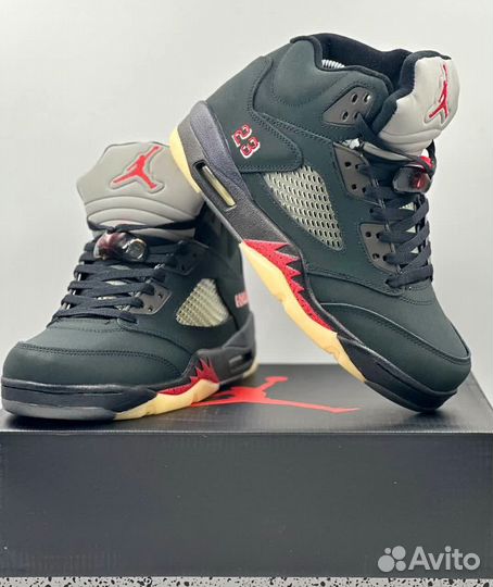 Nike Air Jordan 5 Retro