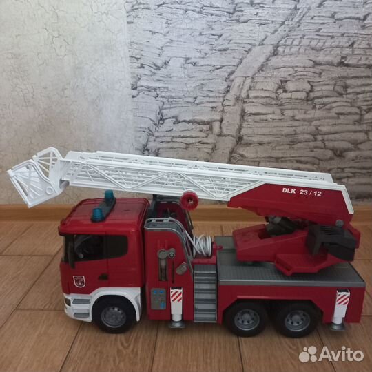 Пожарная машина Вruder Scania