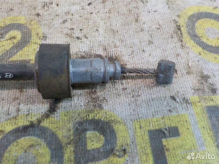 Трос стояночного тормоза Hyundai Getz 2002-2011