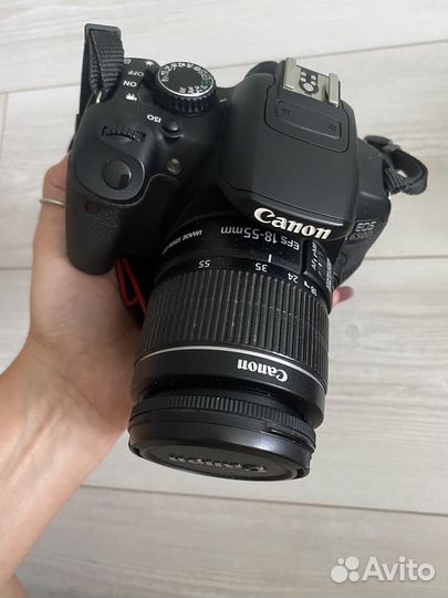 Зеркальный фотоаппарат canon EOS650D