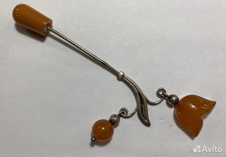 Брошь серебро 875 СССР. На уральный Янтарь
