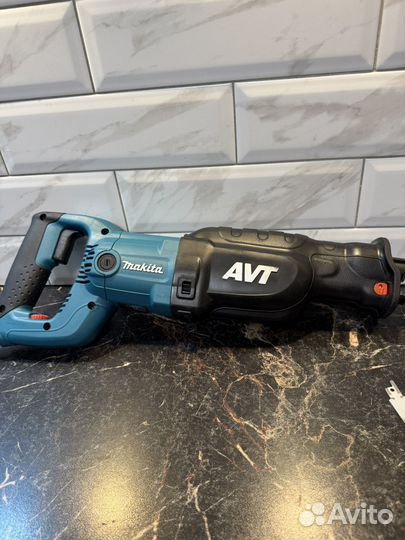 Сабельная пила makita jr3070ct