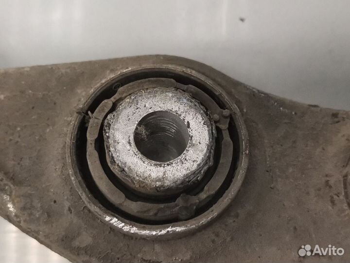 Рычаг передний левый Mercedes W211