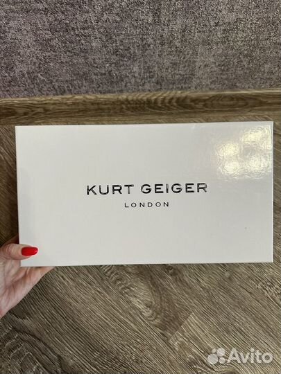 Сандалии Kurt Geiger новые 39