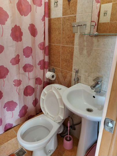 Комната 20 м² в 4-к., 2/2 эт.