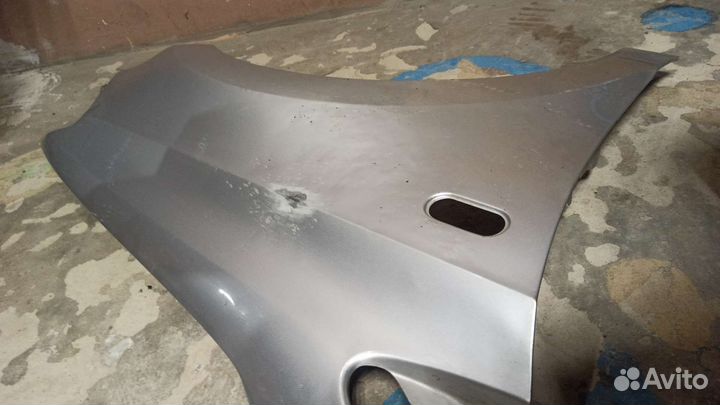 Крыло переднее правое на volkswagen polo