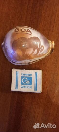 Ракушки и статуэтки из Гоа