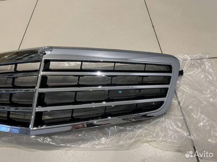 Хром решетка Mercedes W212 AMG облицовка дорест