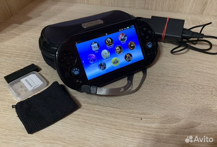Ps Vita slim 32гб прошитая (Sony Ps vita 2000)
