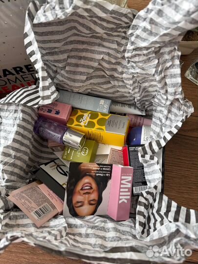 Sephora бьюти бокс Share Beautiful Black